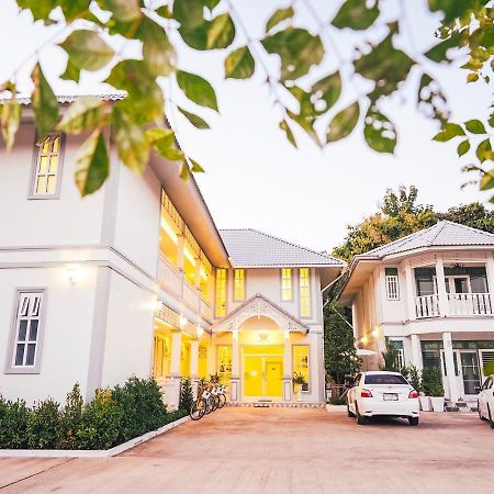 Promporn Boutique Hotel Нан Экстерьер фото